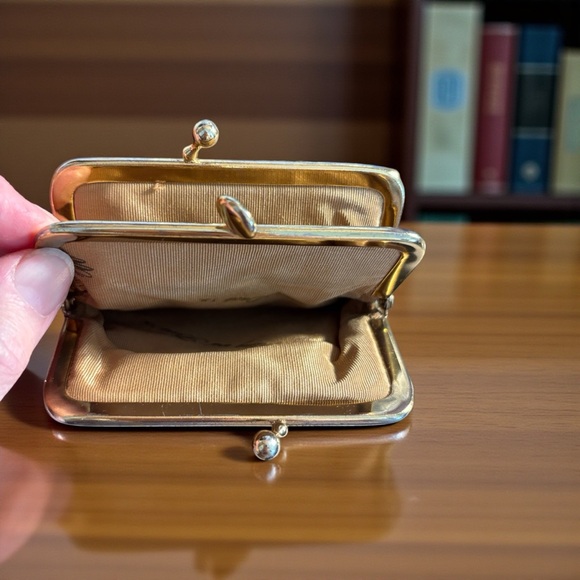 Whitting and Davis 1960’s Gold Mesh Double eyeglass and cigarette Case - Picture 2 of 3